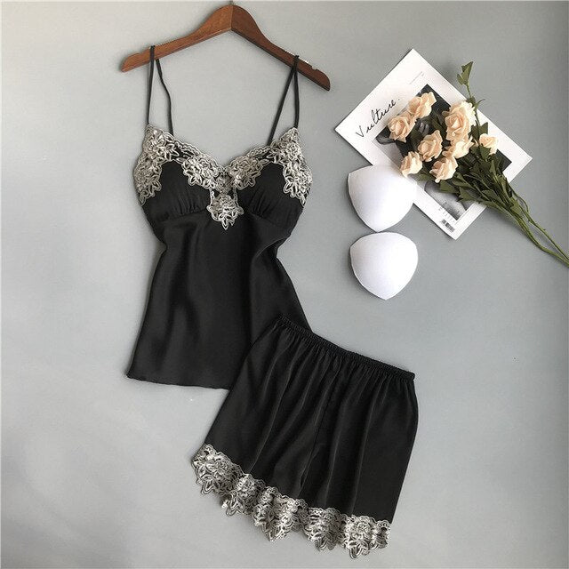 LIMITED EDITION | AUDREY Completino in raso e pizzo Valenciènne - The Trophy Wife